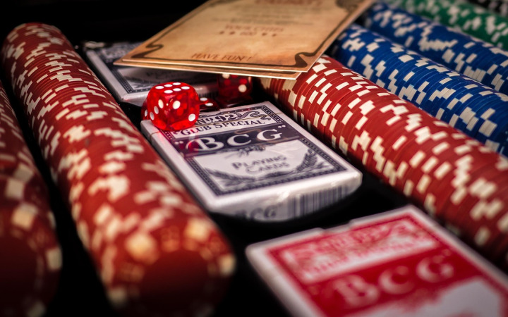 Live casino baccarat and blackjack tables streamed in HD at Rich88 Asean Southeast Asia